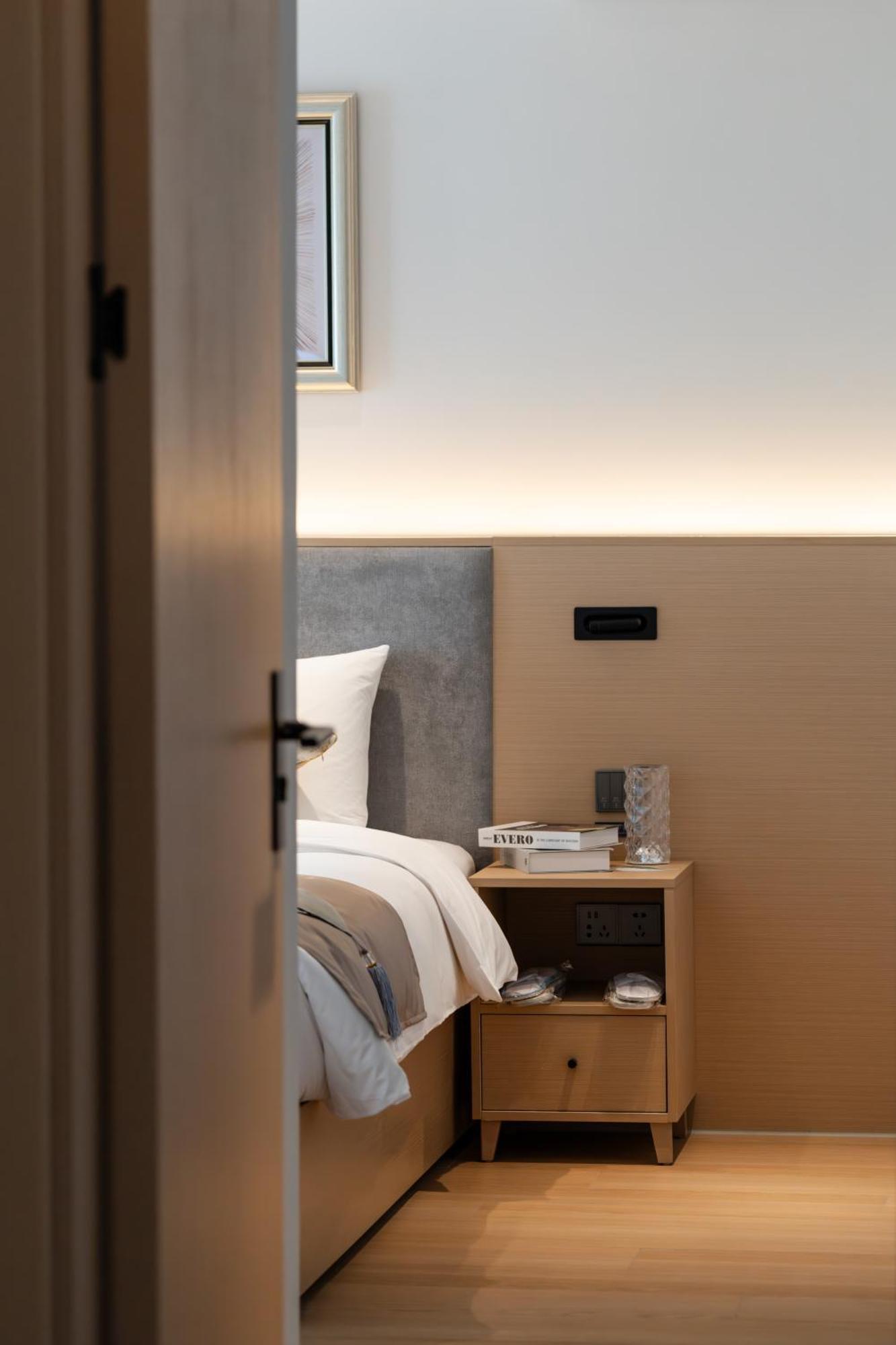 Citadines Gaoxin Chengdu Aparthotel Bagian luar foto